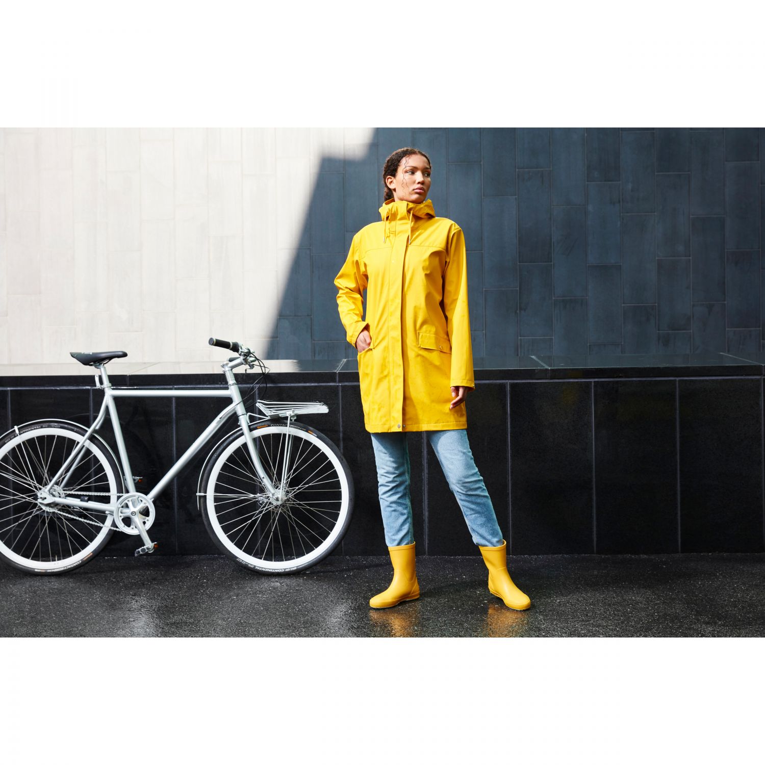 Chubasquero Helly Hansen Moss, mujer, amarillo
