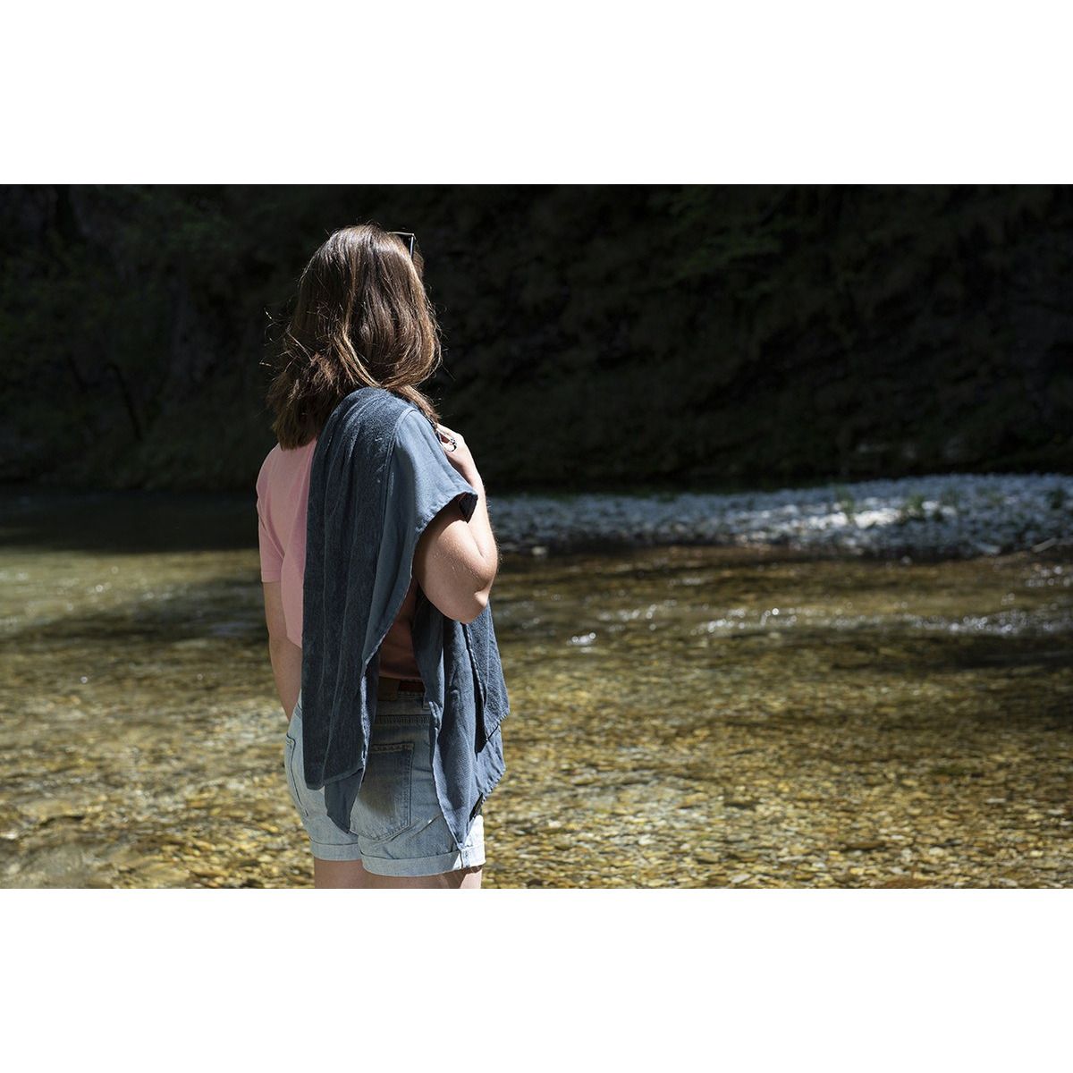 Cocoon Eco Travel Towel, Lyocell handduk, djuphavsblå