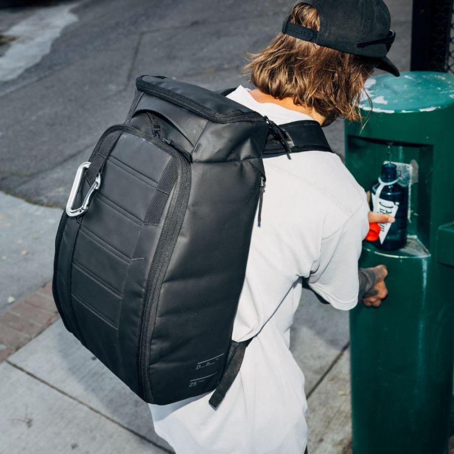 Db Hugger, 25L, Ryggsäck, Black Out