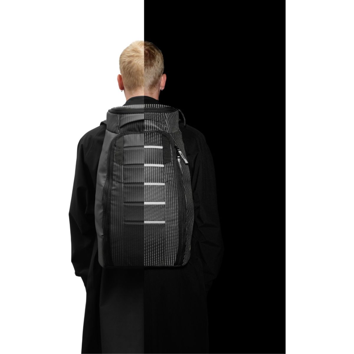Db Hugger, 30L, blackpack, reflective black