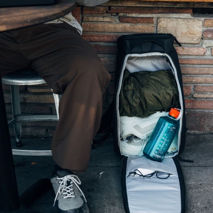 Db Hugger, 30L, Rucksack, Black Out