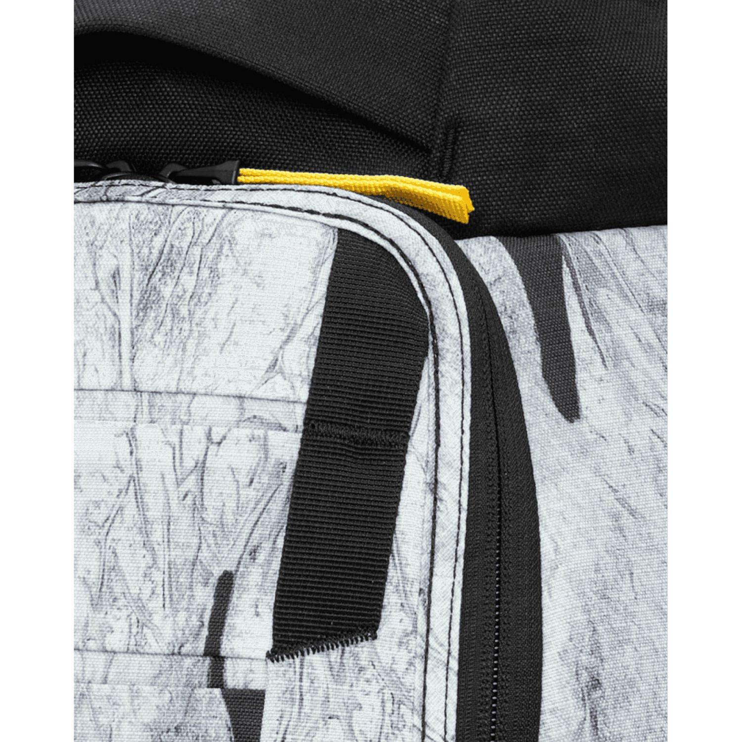 Db Hugger, 30L, rygsæk, basalt white