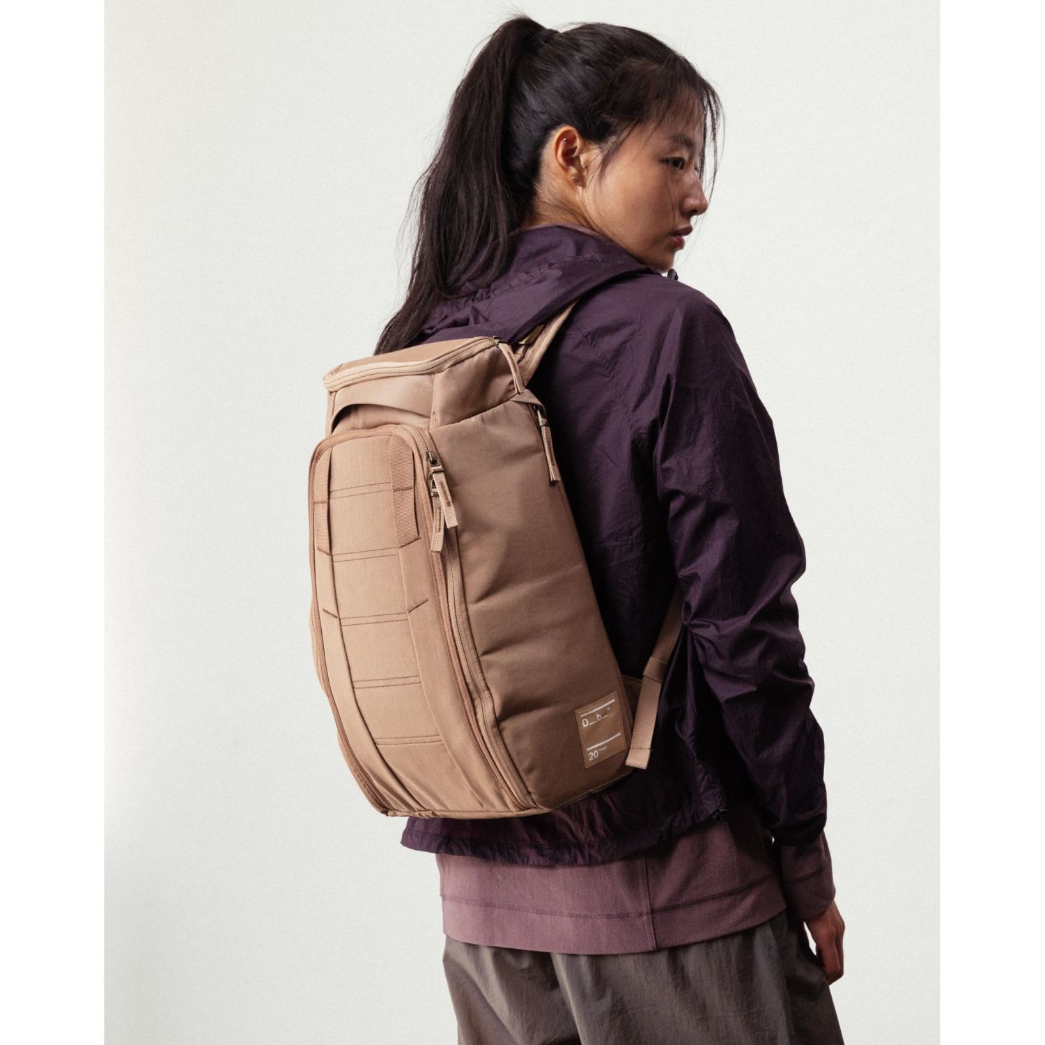 Db Hugger Backpack 20L, Affogato Brown