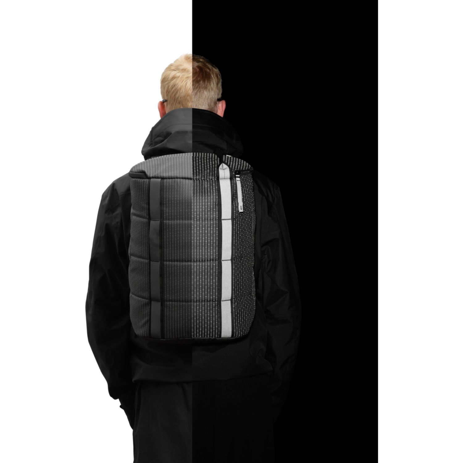 Db Roamer Duffel Pack, 25 l, reflexní černá