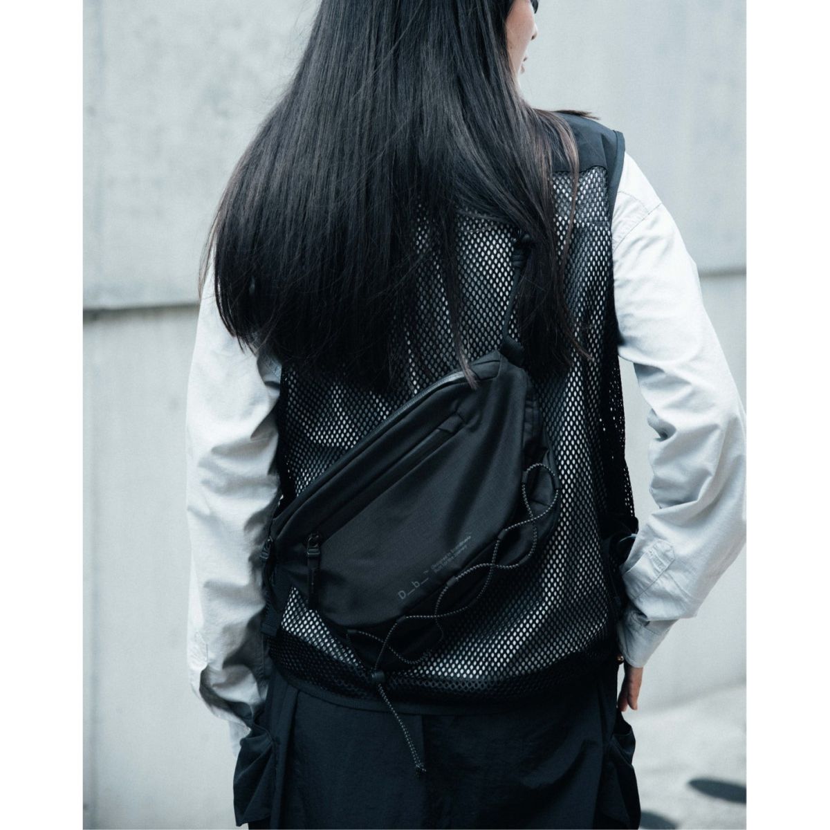Db Roamer Pro Sling Bag 6L, unisex, Black Out