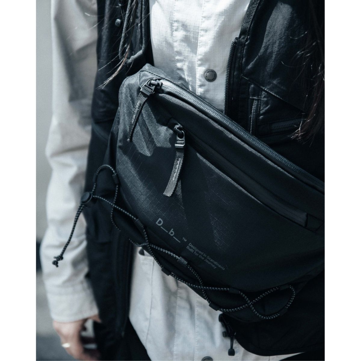 Db Roamer Pro Sling Bag 6L, unisex, Black Out