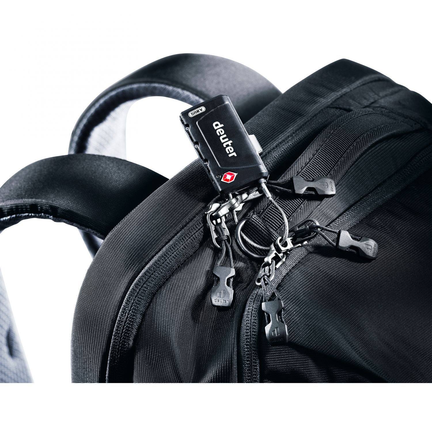 Deuter Carry On 30, batoh, čierna