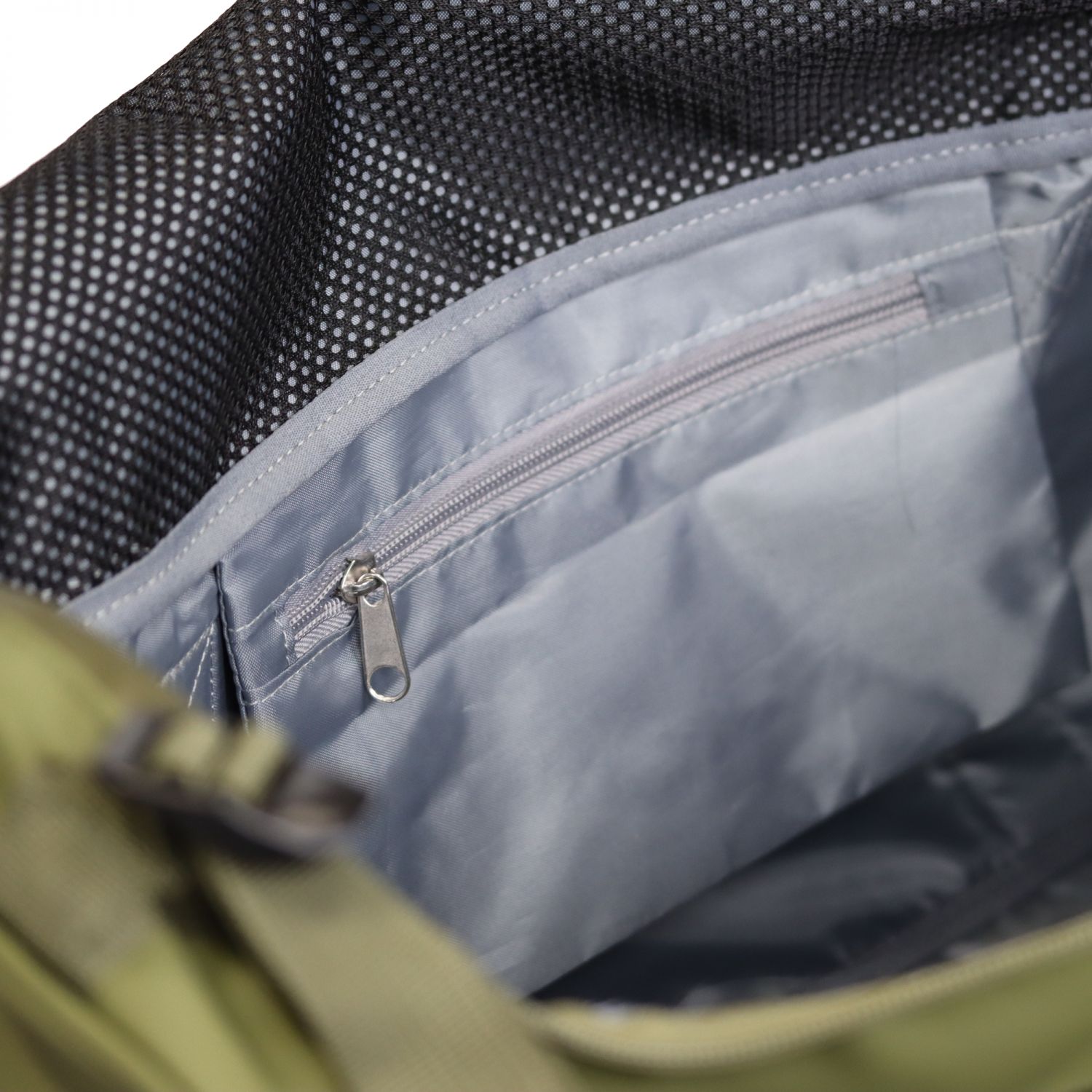 Helios Adventure Duffel Bag, 60L, tummanvihreä