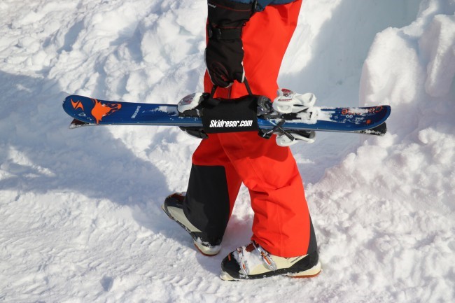 Nosič lyží Accezzi, Skidresor.com