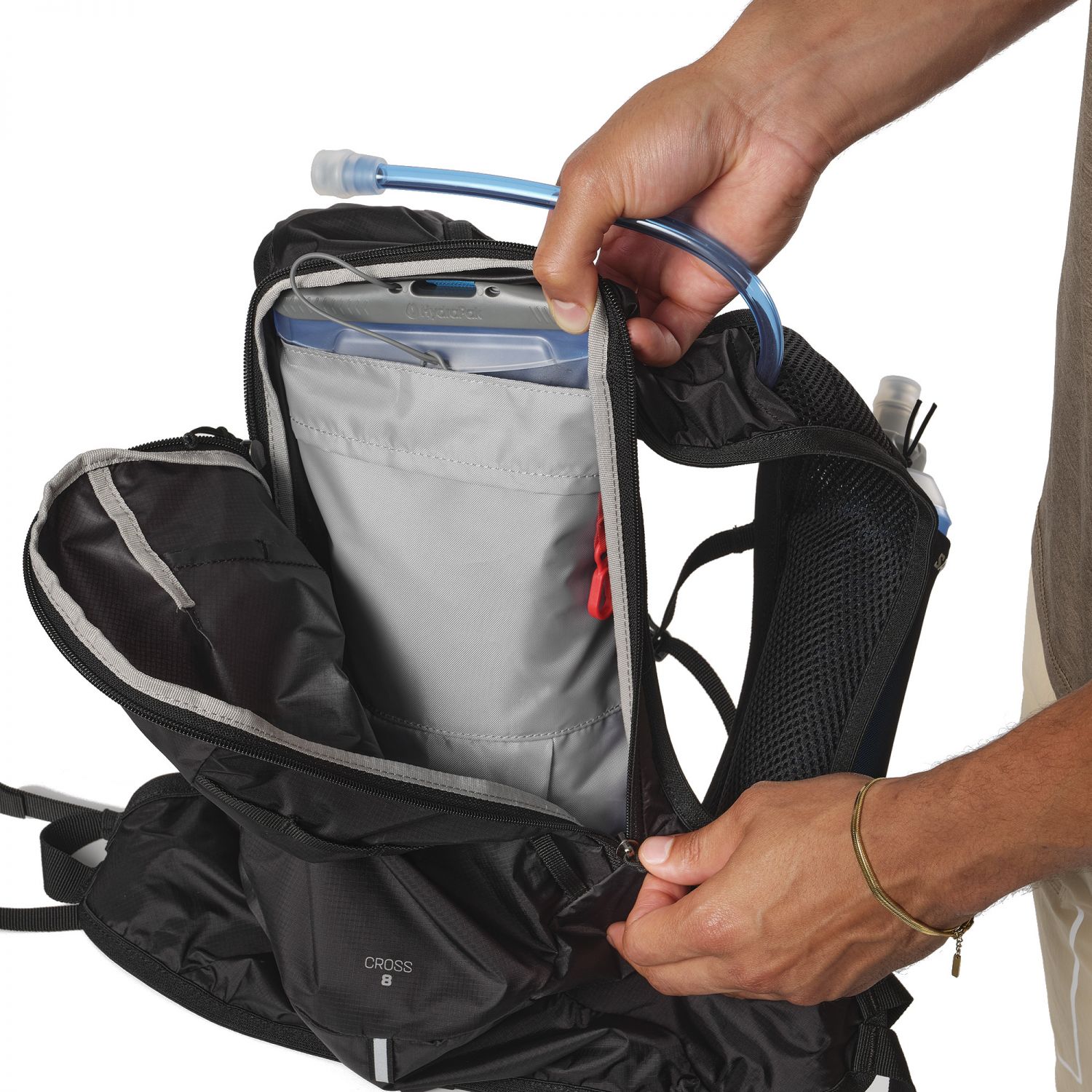 Salomon Cross 8, backpack, black